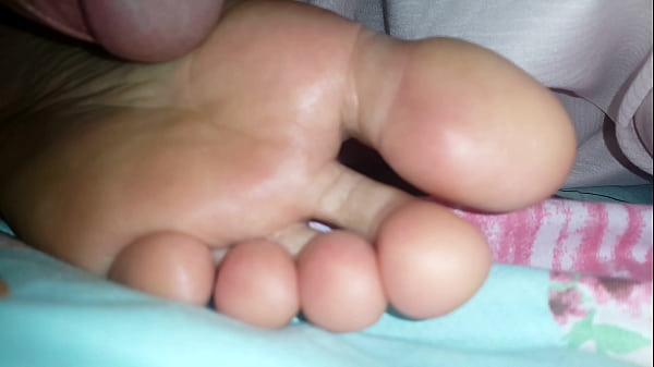 My ex-wife feet cumshot 2018