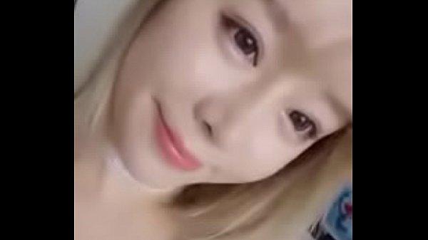 王语纯自拍06 白色内衣