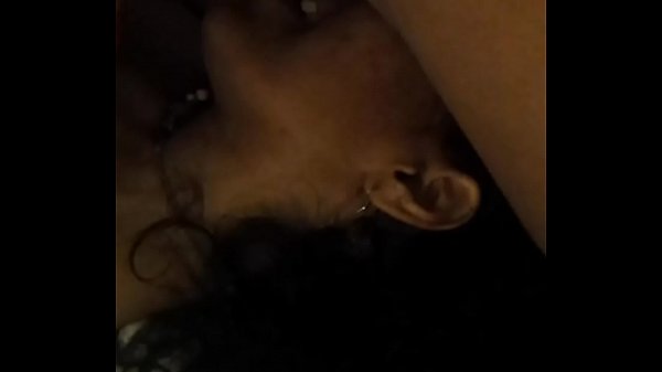 Llenando de leche a venezolana beso negro