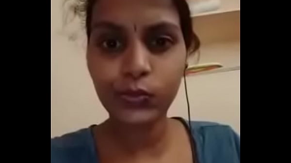 Indian girl showing boobs